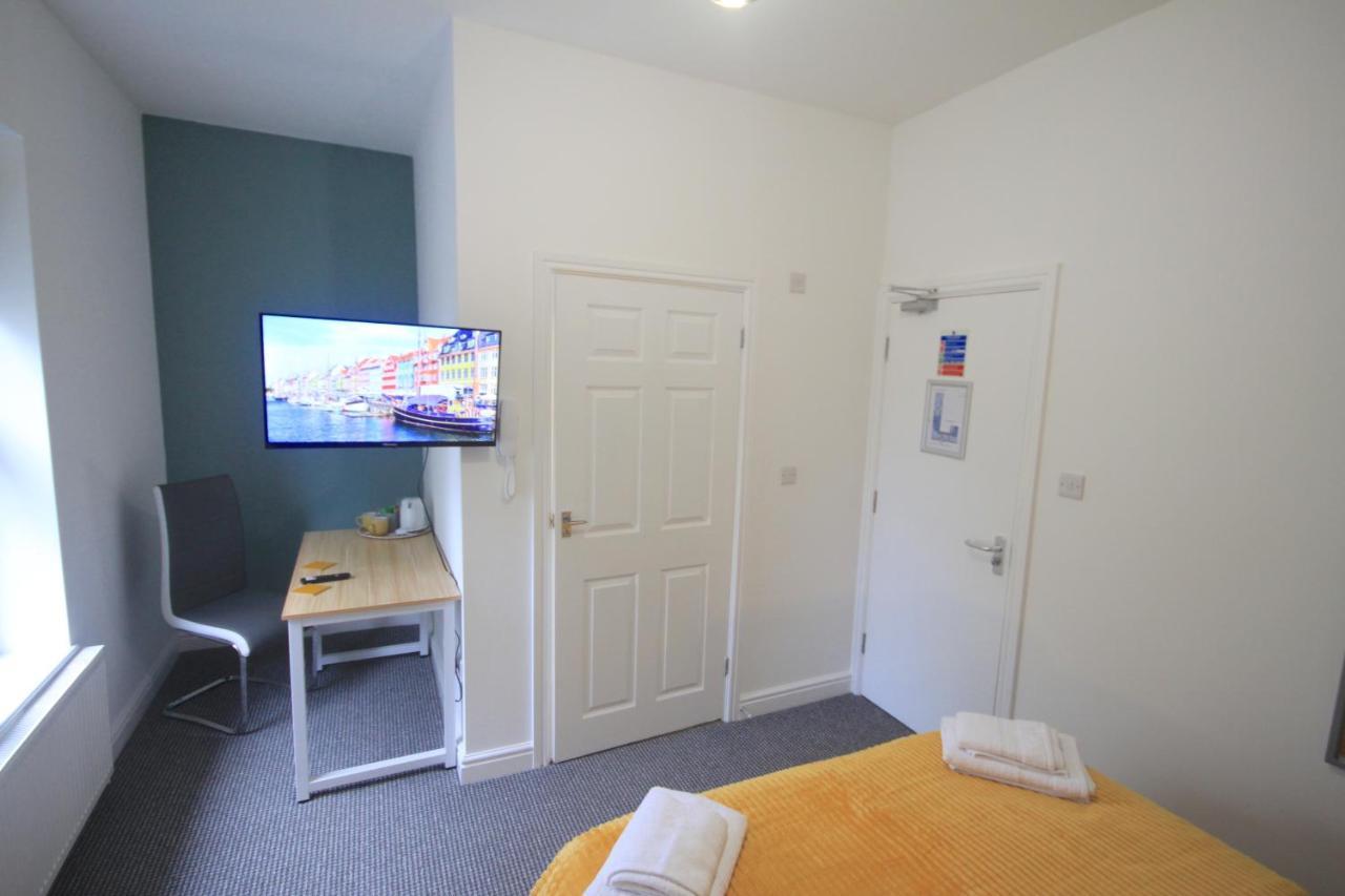 The Proof Room Cannock Exterior foto
